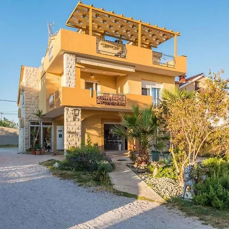 Holiday home Vacation Gara Privlaka (Zadar)