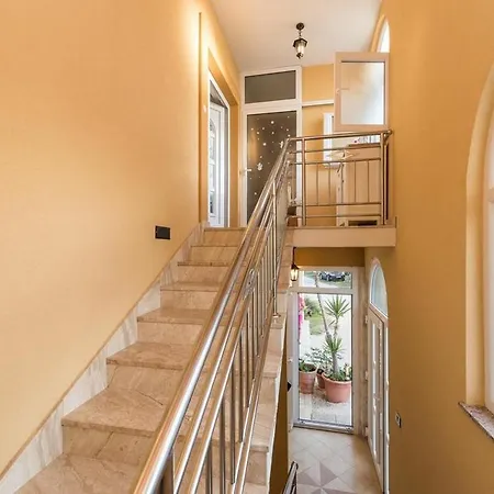 Holiday home Vacation Gara Privlaka (Zadar)